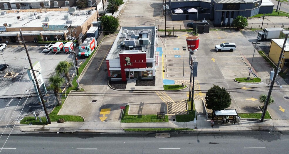 6420 Westheimer Rd, Houston, TX for lease - Primary Photo - Image 2 of 5