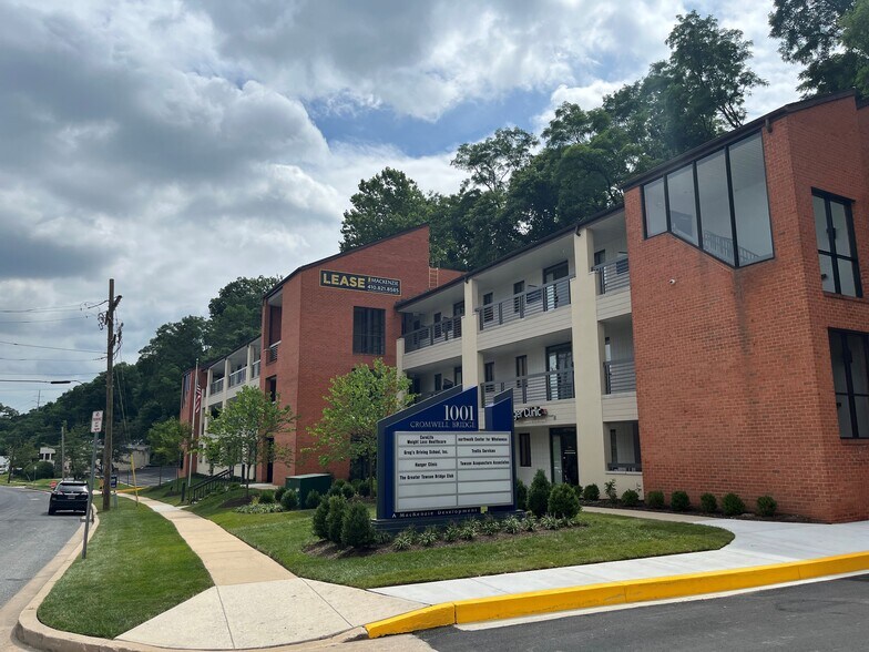 1001 Cromwell Bridge Rd, Towson, MD à louer - Photo principale - Image 1 de 2