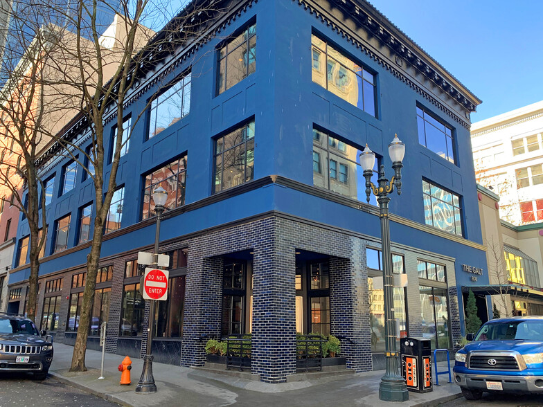 800-808 SW Alder St, Portland, OR for lease - Building Photo - Image 1 of 10