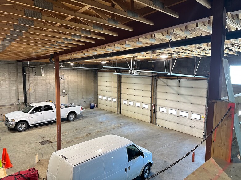 11010 111th Ave NW, Edmonton, AB for lease - Interior Photo - Image 2 of 8