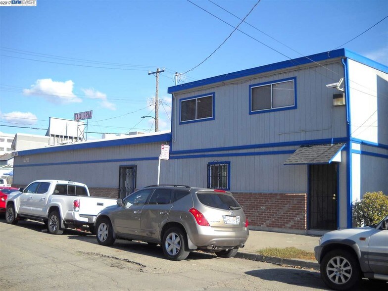 2701 E 9th St, Oakland, CA à vendre - Photo du bâtiment - Image 2 de 7