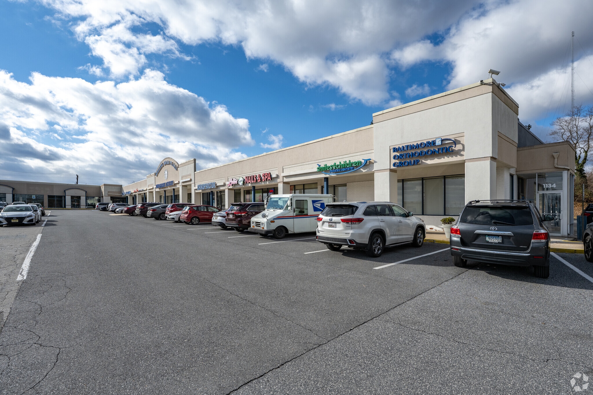 1100-1134 N Rolling Rd, Baltimore, MD for lease Primary Photo- Image 1 of 2