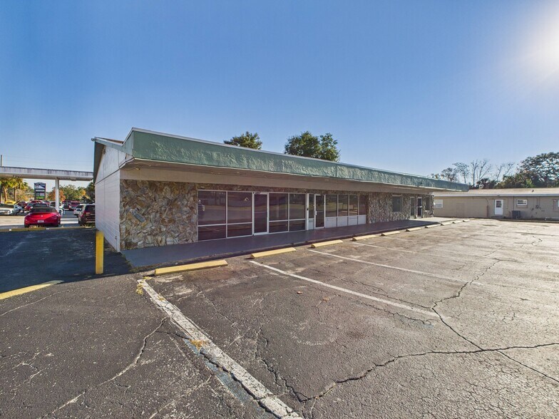 1 Beverly Hills Blvd, Beverly Hills, FL for sale - Building Photo - Image 3 of 37