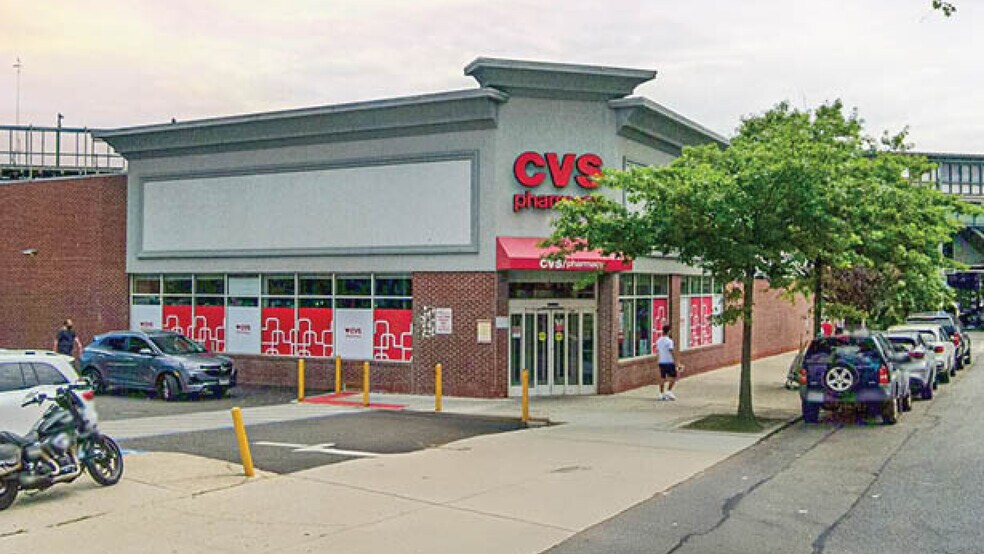 8430 New Utrecht Ave, Brooklyn, NY à vendre - Photo du bâtiment - Image 2 de 3