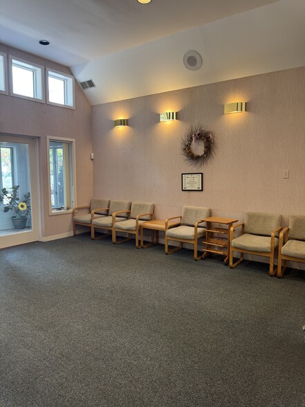 1701 New Rd, Linwood, NJ for sale - Building Photo - Image 2 of 5