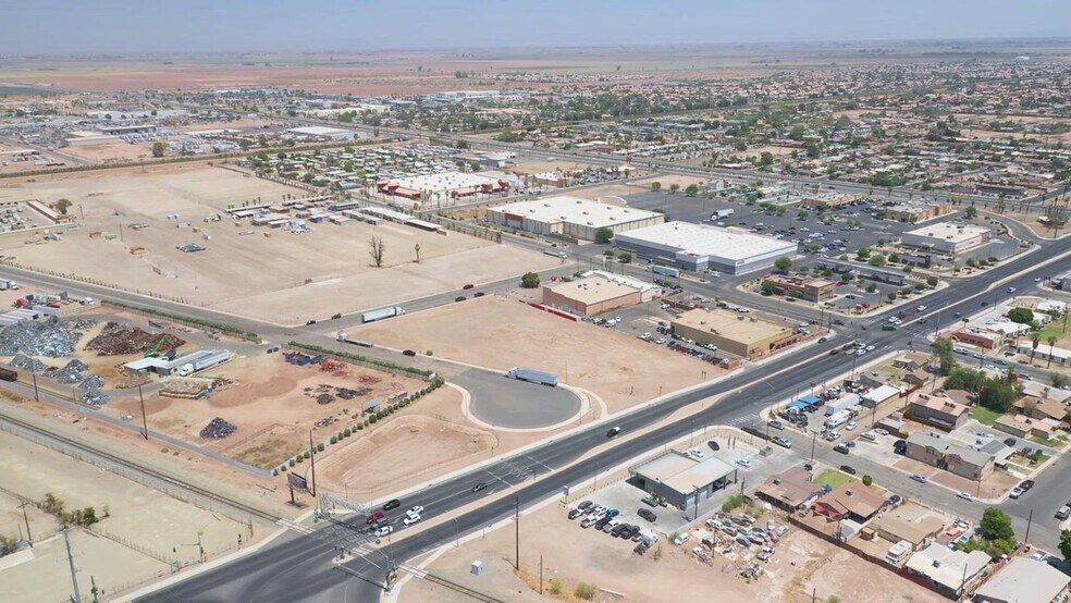 320 Arguelles Street, Calexico, CA à vendre - Vidéo sur l’inscription commerciale - Image 2 de 7