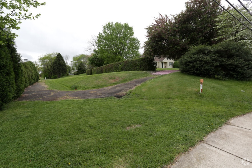 701 Madison Rd, Culpeper, VA for sale - Building Photo - Image 2 of 2