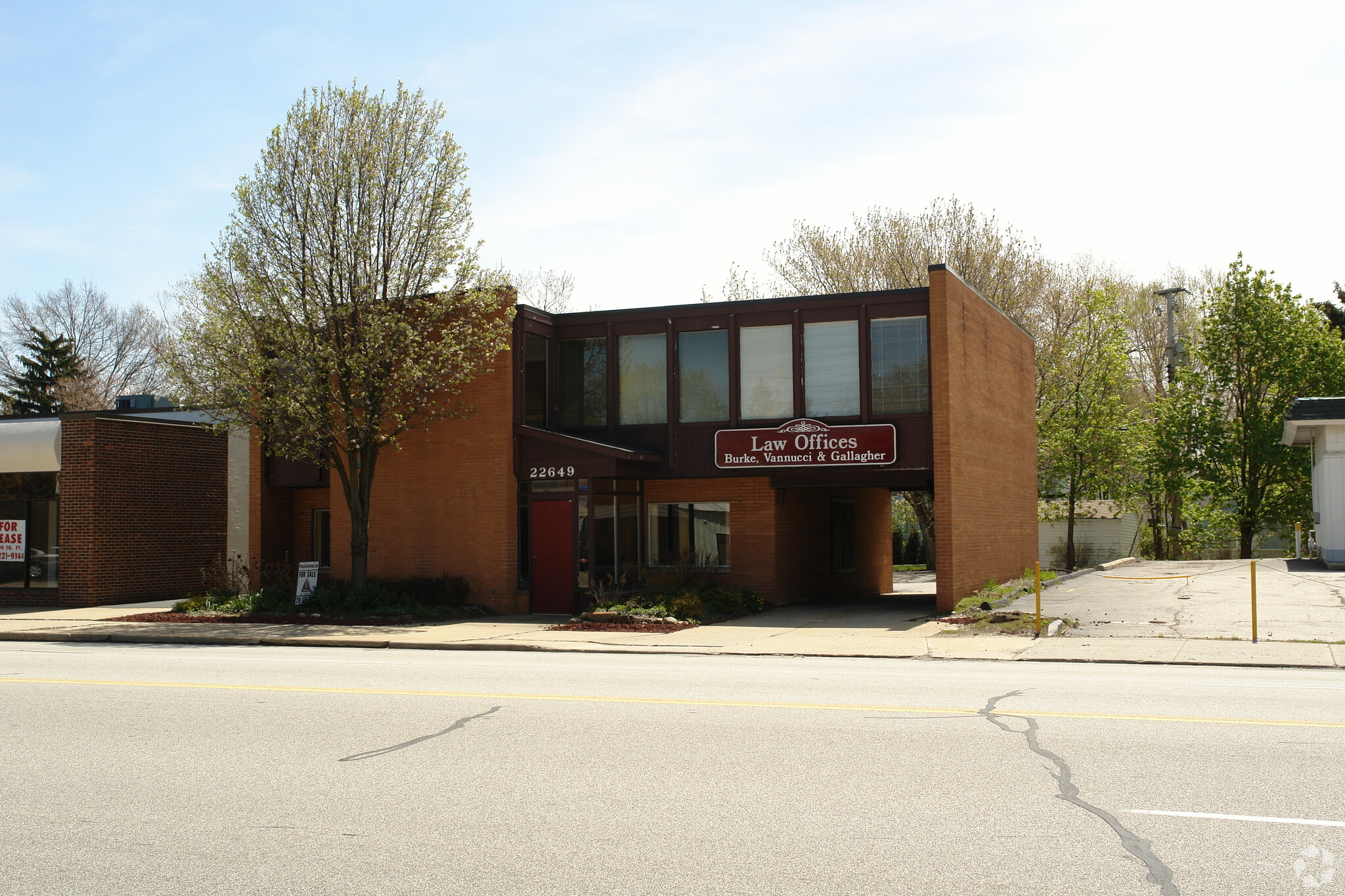 22649 Lorain Rd, Fairview Park, OH à vendre Photo du bâtiment- Image 1 de 1