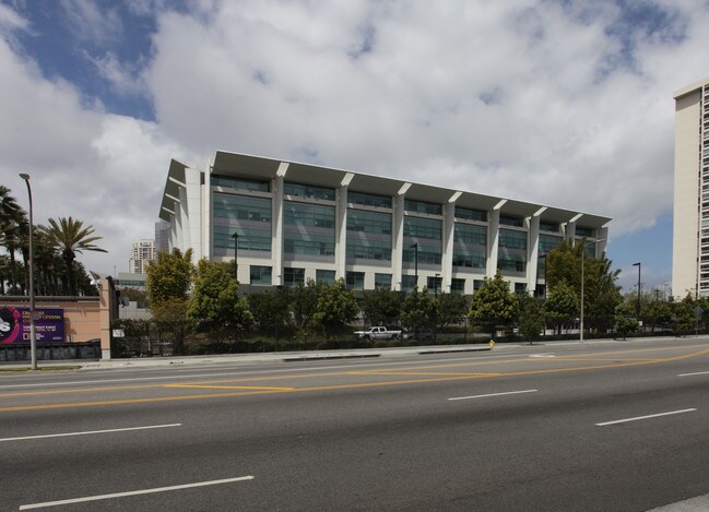 More details for 10201 W Pico Blvd, Los Angeles, CA - Office for Lease