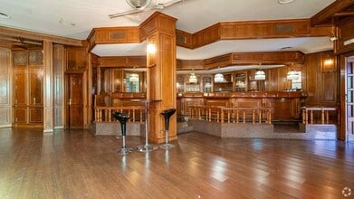 Commerce de détail dans Cuenca, Cuenca à louer Photo intérieure- Image 2 de 7