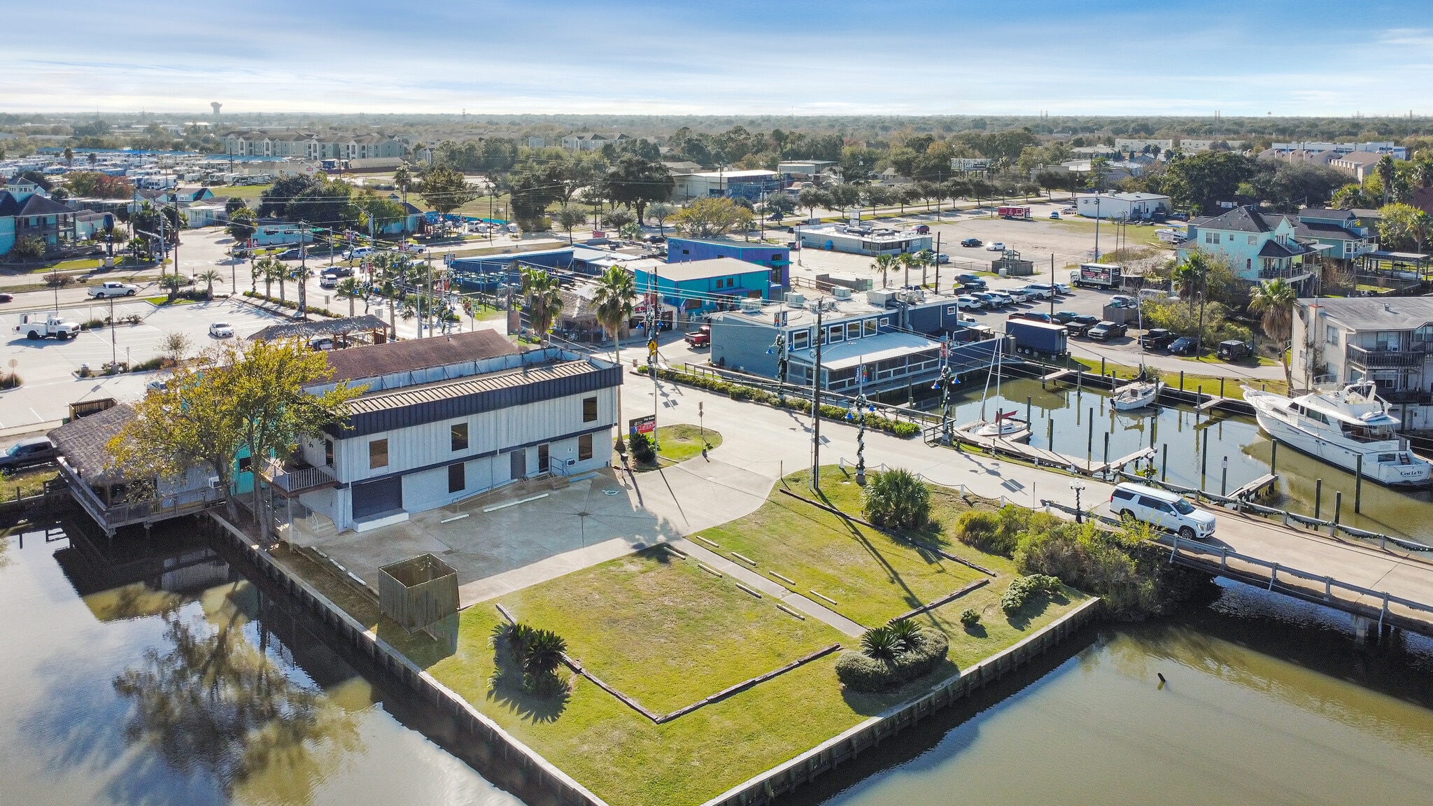 815 Clear Lake Rd, Clear Lake Shores, TX for sale Building Photo- Image 1 of 32