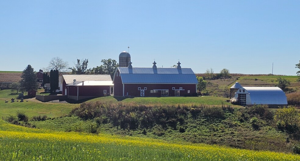4352 Hwy 23, Dodgeville, WI à vendre - Photo du bâtiment - Image 2 de 21