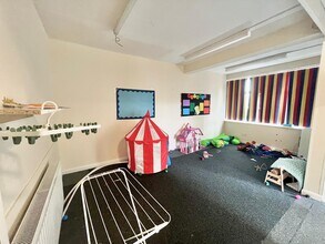 Gladstone Terrace, Gateshead for lease Interior Photo- Image 2 of 10