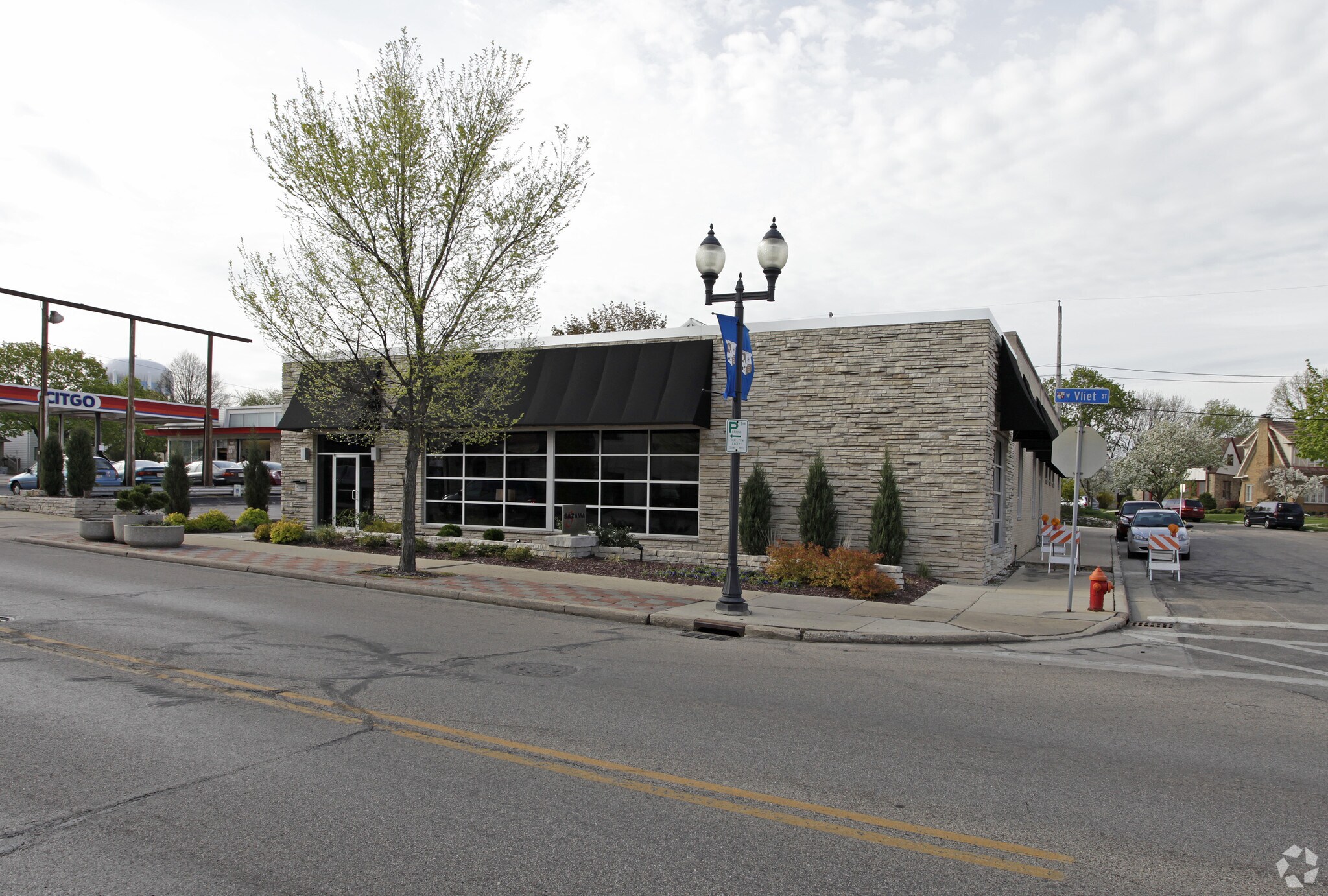 6027 W Vliet St, Milwaukee, WI à vendre Photo du bâtiment- Image 1 de 38