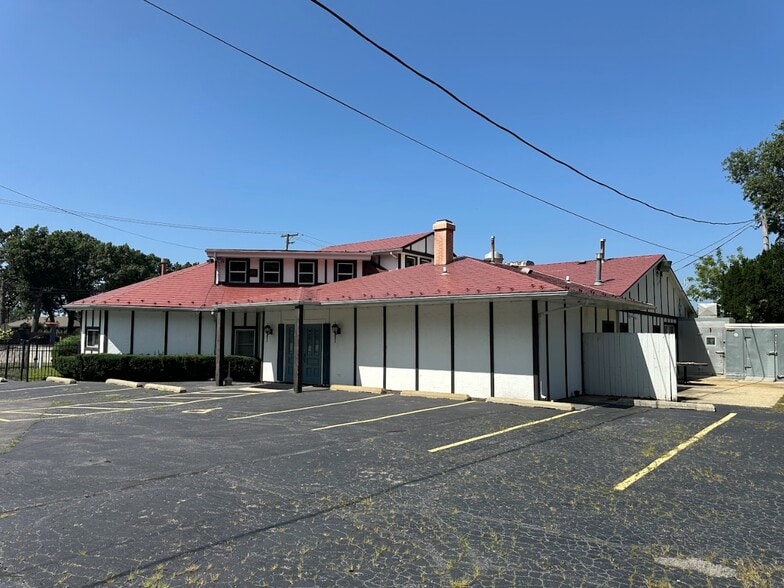220 Rand Rd, Lakemoor, IL for lease - Building Photo - Image 2 of 15