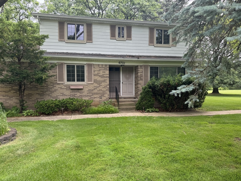 6701 Franklin Rd, Bloomfield Hills, MI for sale - Primary Photo - Image 1 of 2