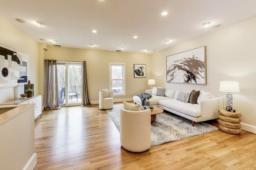 1324 10th St NW, Washington, DC à vendre - Photo intérieure - Image 3 de 55