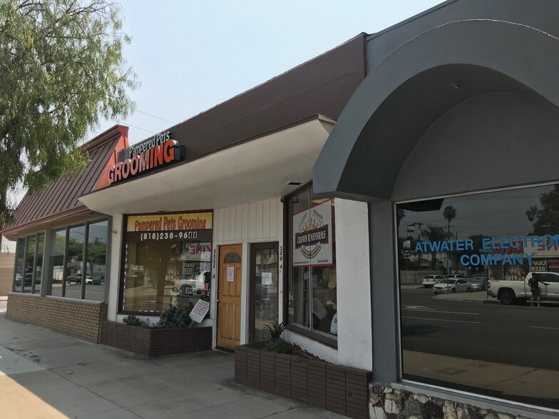 3804 Burbank Blvd, Burbank, CA for sale - Building Photo - Image 1 of 1