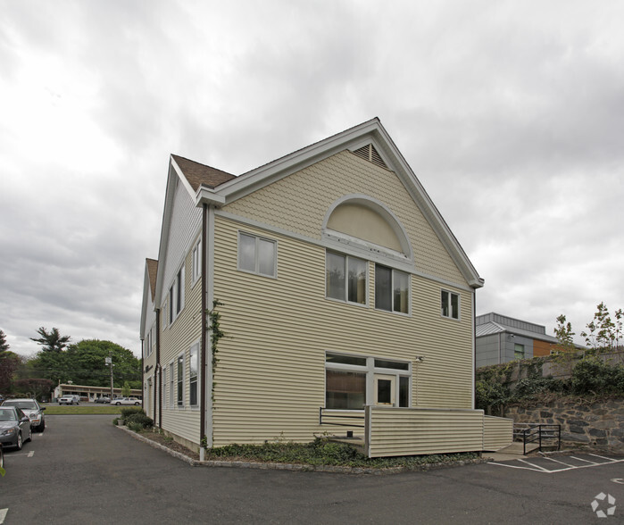 735 Post Rd E, Westport, CT for lease - Building Photo - Image 3 of 3