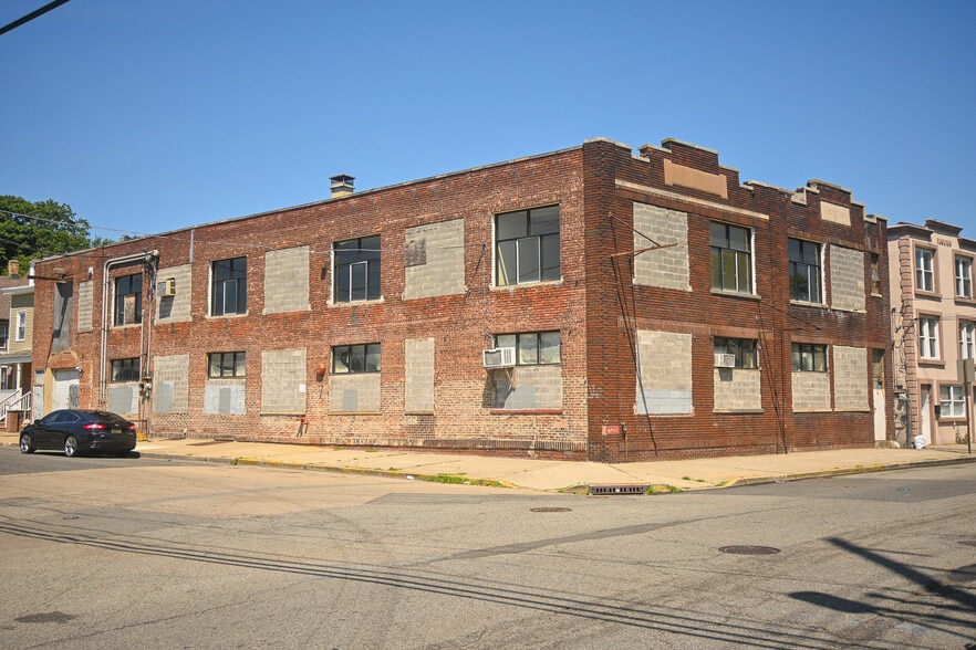 115 Myrtle Ave, Passaic, NJ for lease - Building Photo - Image 1 of 15