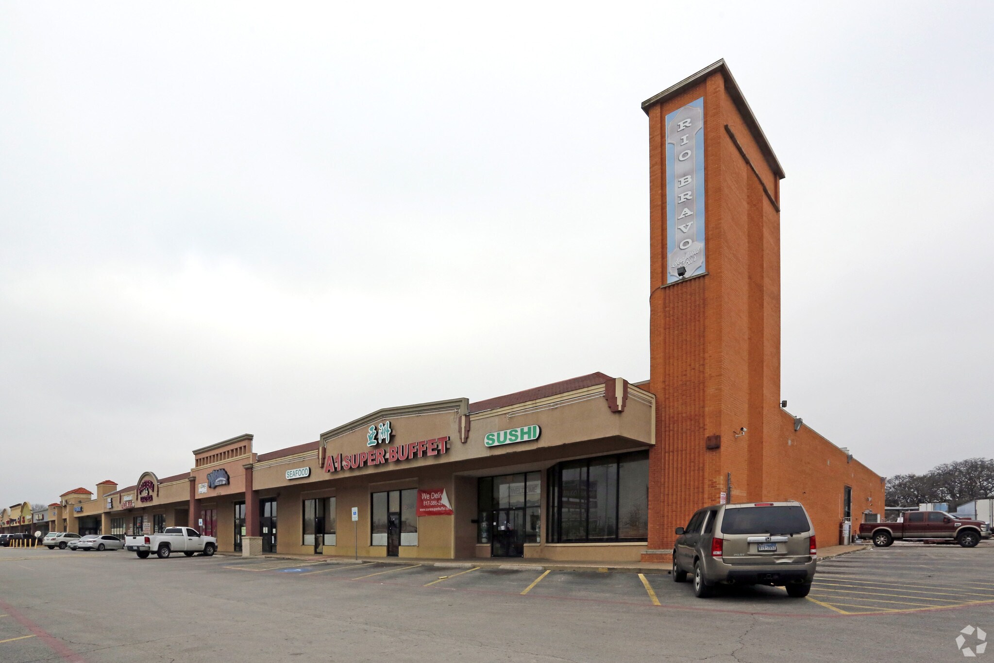 4011-4031 E Belknap St, Haltom City, TX for sale Building Photo- Image 1 of 1