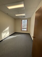 260 Bear Hill Rd, Waltham, MA for lease Building Photo- Image 1 of 3