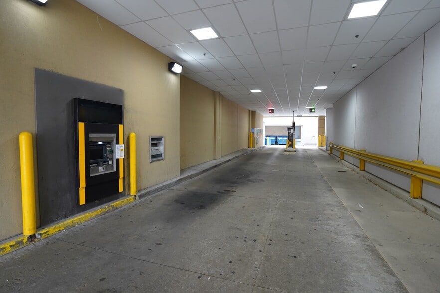 111 E Wayne St, Fort Wayne, IN for lease - Interior Photo - Image 3 of 10