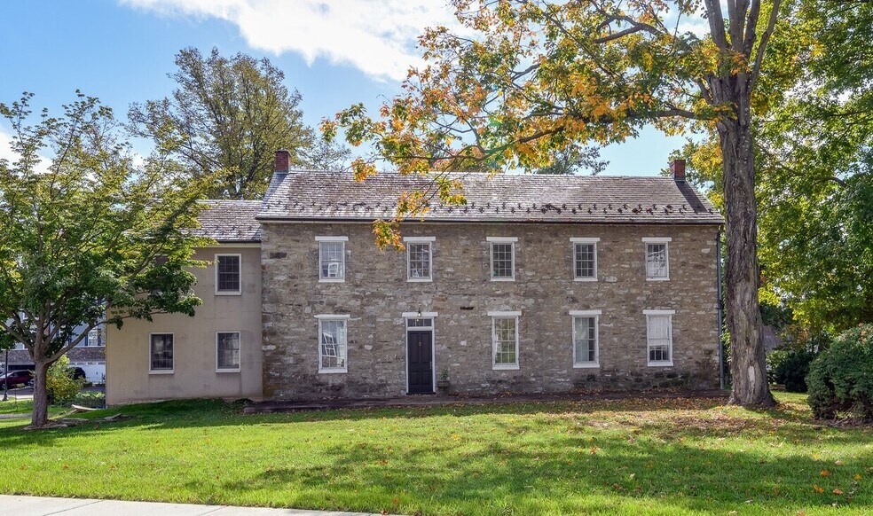 1776 Atlas Dr, Frederick, MD à vendre - Photo du bâtiment - Image 3 de 8
