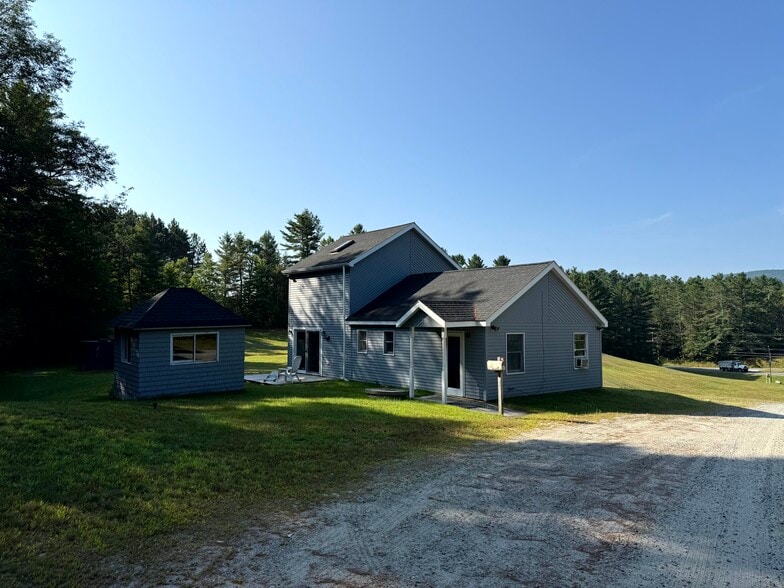 1157 E Brighton Rd, Brighton, VT à vendre - Photo du bâtiment - Image 3 de 24