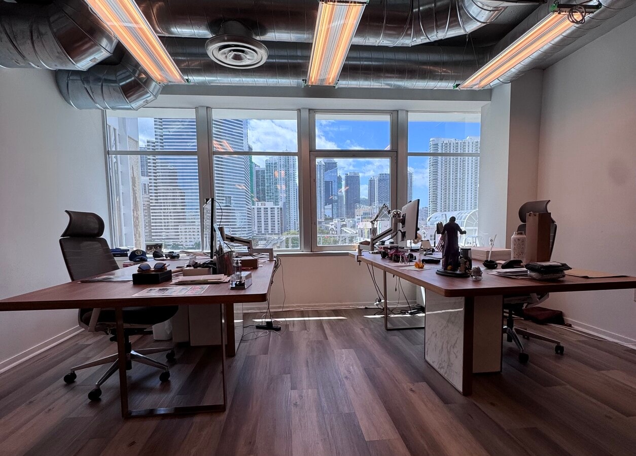 14 NE 1st Ave, Miami, FL 33132 - Unit 703 - - Interior Photo - Image 1 of 10