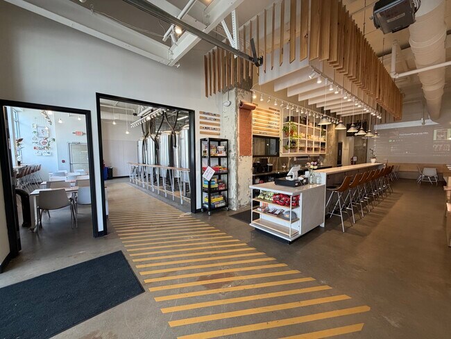 Plus de détails pour 100 S 4th Ave, Ann Arbor, MI - Multi-résidentiel à vendre