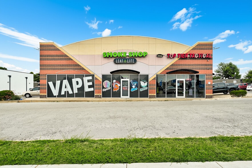 140 S Midwest Blvd, Oklahoma City, OK for lease - Building Photo - Image 2 of 13