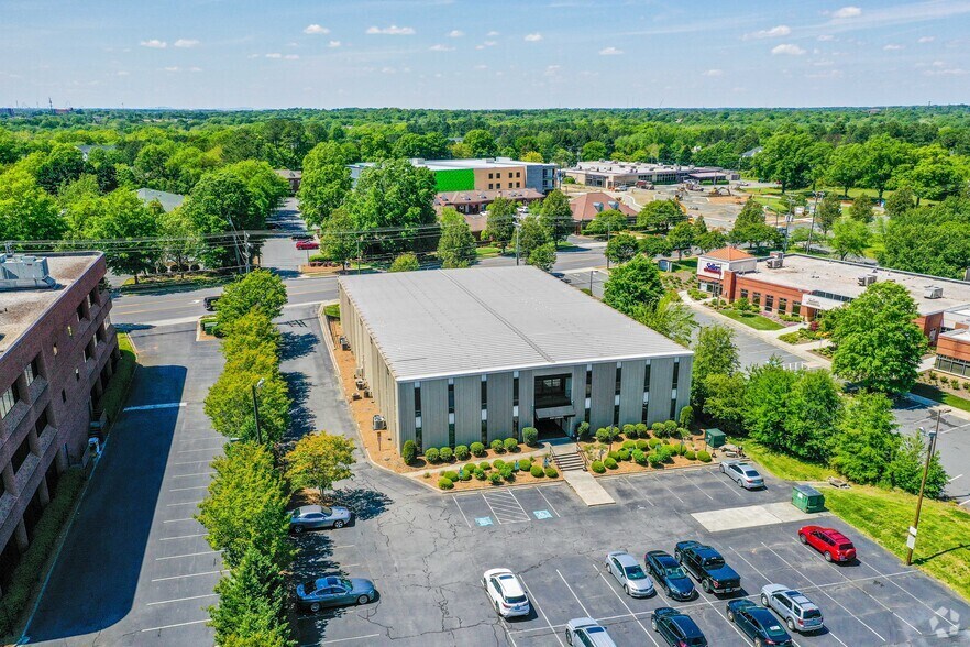 6401 Carmel Rd, Charlotte, NC à louer - Aérien - Image 2 de 12