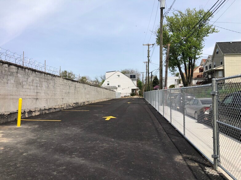 572 Richmond Ter, Staten Island, NY à louer - Autre - Image 1 de 1