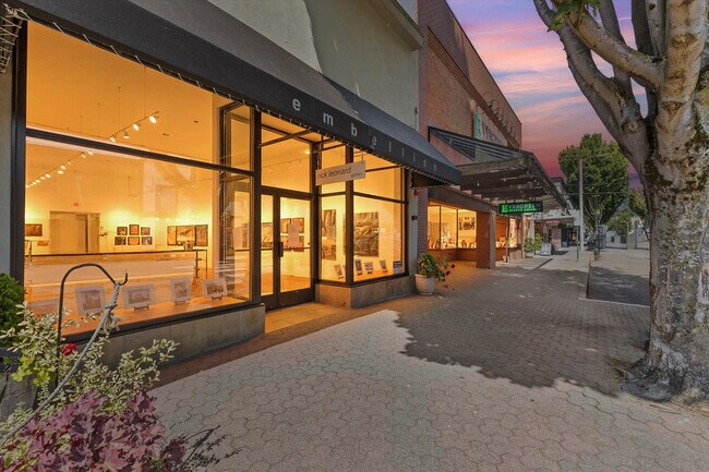 Plus de détails pour 511 S 1st St, Mount Vernon, WA - Commerce de détail à vendre