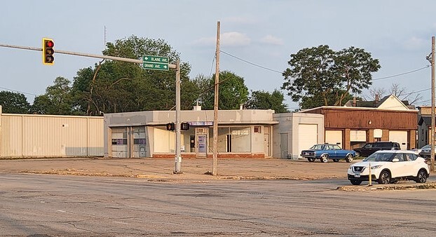 1080 E Main St, Galesburg, IL for sale Building Photo- Image 1 of 4