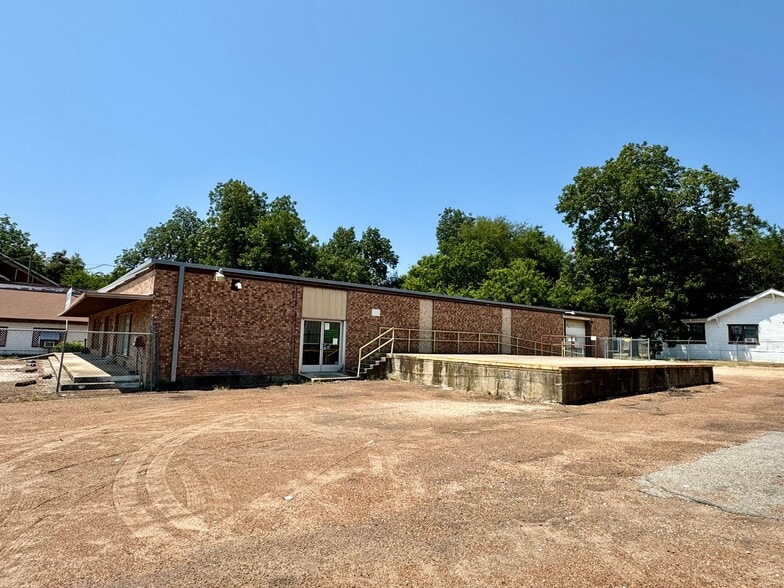 900 Bonham St, Paris, TX à vendre - Photo du bâtiment - Image 2 de 13