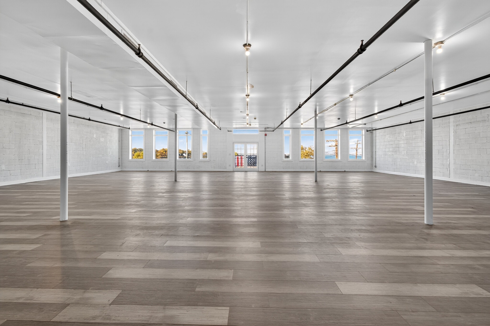 17 W Front St, Keyport, NJ for lease Interior Photo- Image 1 of 32