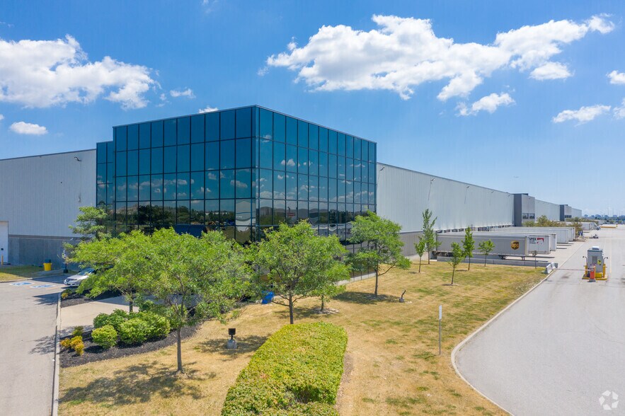 1401 Creditstone Rd, Vaughan, ON for sale - Building Photo - Image 1 of 1