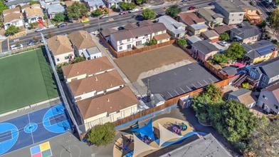 1049 43rd St, Emeryville, CA - Aerial map view