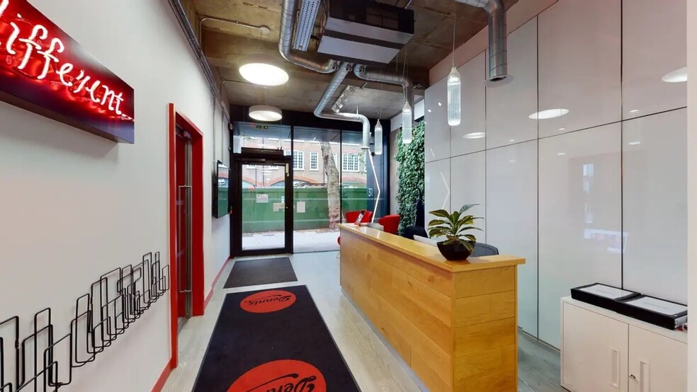 31-32 Alfred Pl, Londres à louer - Photo intérieure - Image 3 de 18