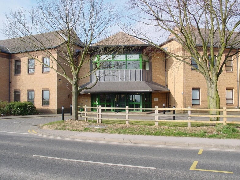First Ave, Doncaster à louer - Photo du bâtiment - Image 2 de 12