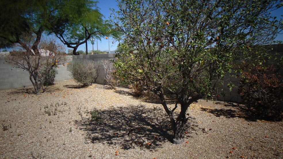 17046 W Zuni St, Goodyear, AZ for sale - Building Photo - Image 2 of 2