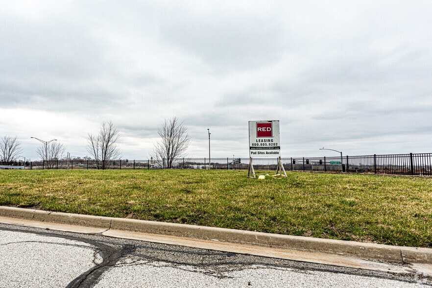 Highway 50, Lee's Summit, MO for sale - Building Photo - Image 2 of 3