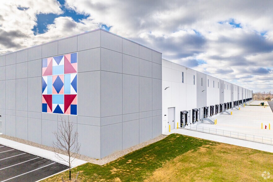 1130 N Pottstown Pike, Exton, PA à louer - Photo du bâtiment - Image 3 de 5