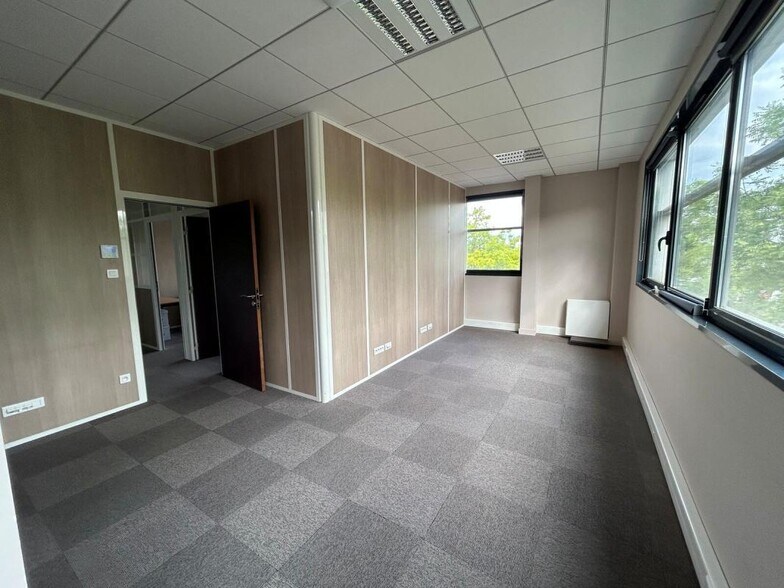 8 F Rue Jeanne Barret, Dijon à vendre - Photo intérieure - Image 2 de 10