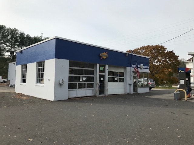 2599 Easton, Fairfield, CT for sale - Building Photo - Image 2 of 8