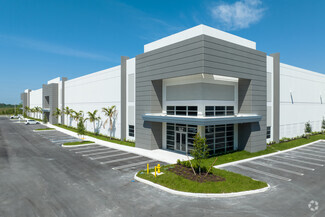 Plus de détails pour 9575 NW 174th St, Hialeah, FL - Industriel à louer