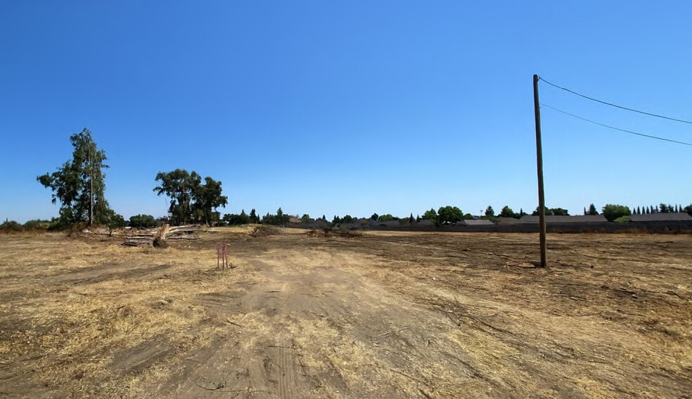 2644 Morrill Rd, Riverbank, CA for sale - Construction Photo - Image 2 of 11