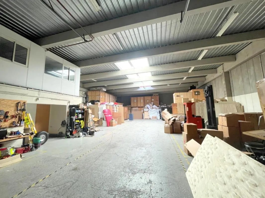 18 Rue Jules Vercruysse, Argenteuil for lease Interior Photo- Image 1 of 13